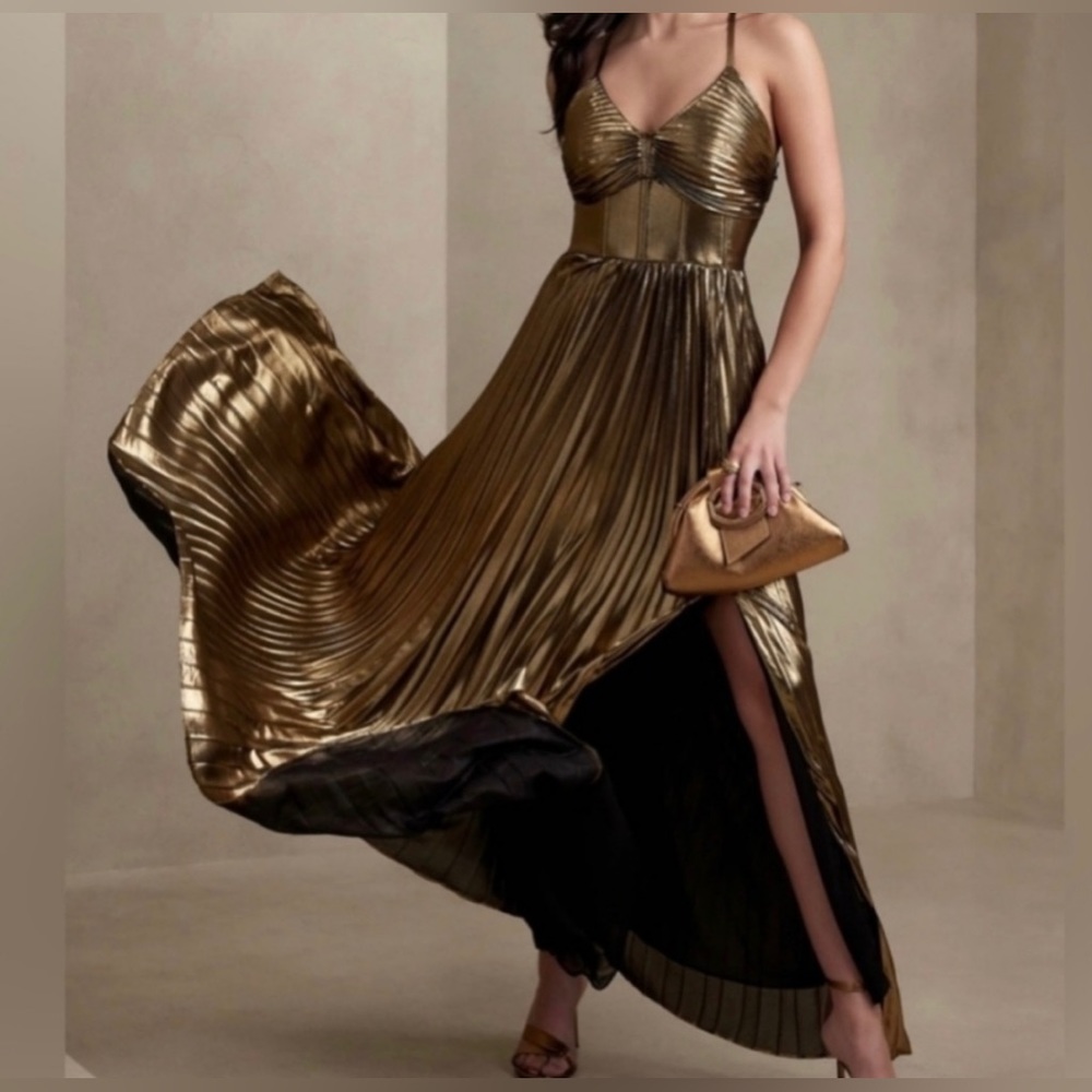 Banana republic Gold/Bronze Pleated maxi dress size 12